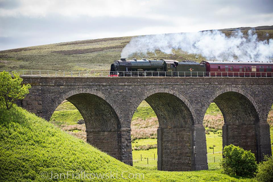 Crossing Moorcock viaduct at Garsdale